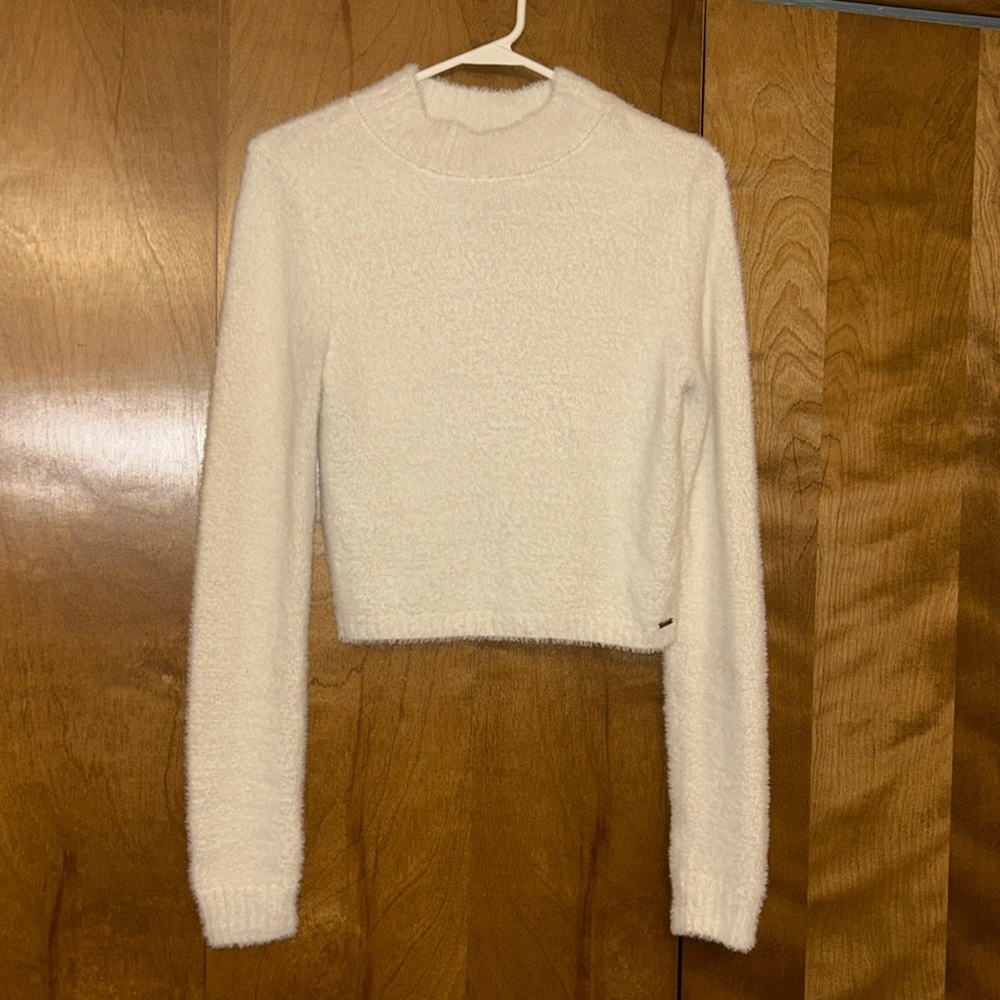 M Hollister Mockneck Sweater